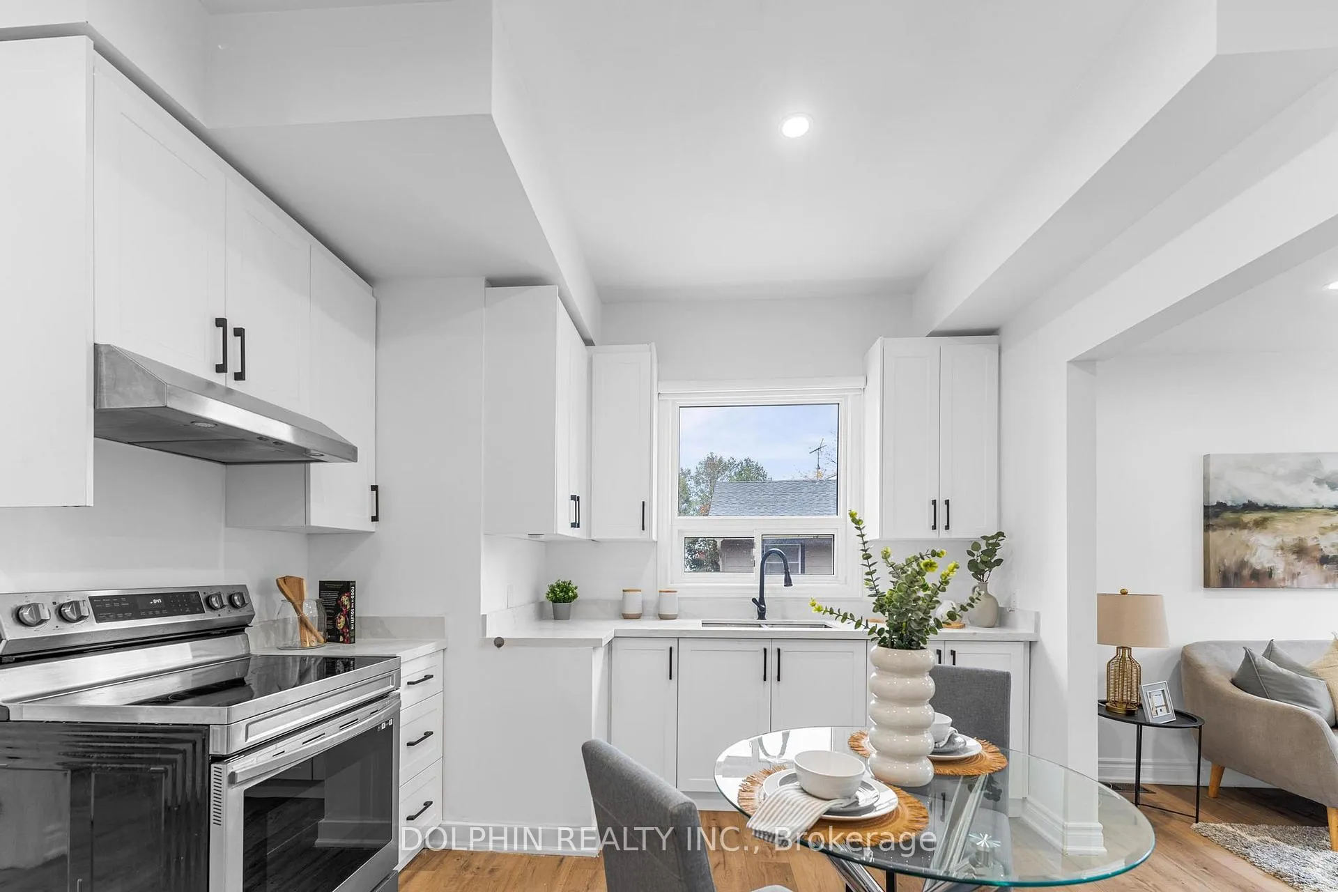 Photo 10 of Unit Upper, 5 Victoria Street, Clarington, Bowmanville — HOMEH