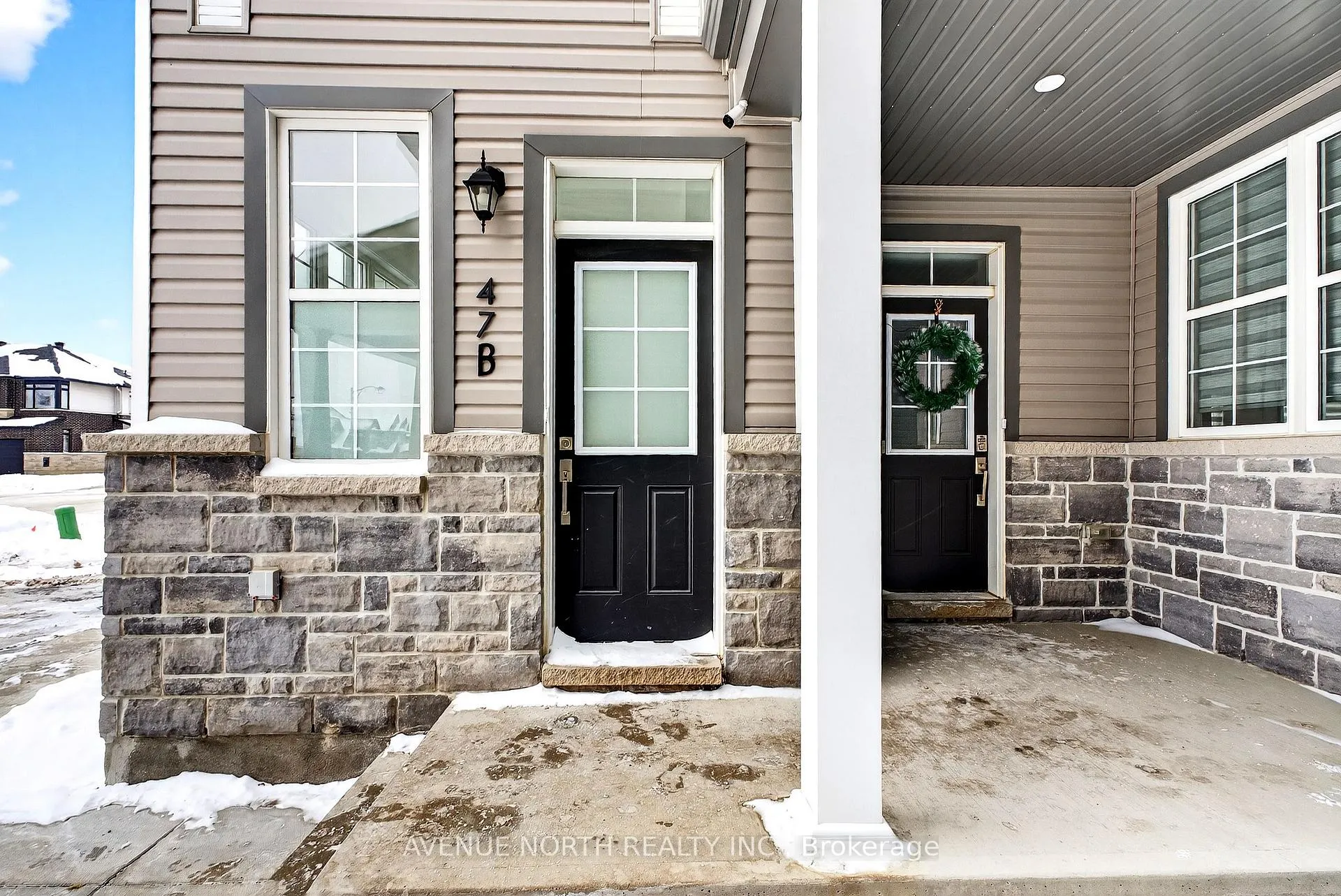 Photo 3 of Unit B, 47 Dun Skipper Drive, Ottawa, Blossom Park/Kemp Park/Findlay Creek — HOMEH