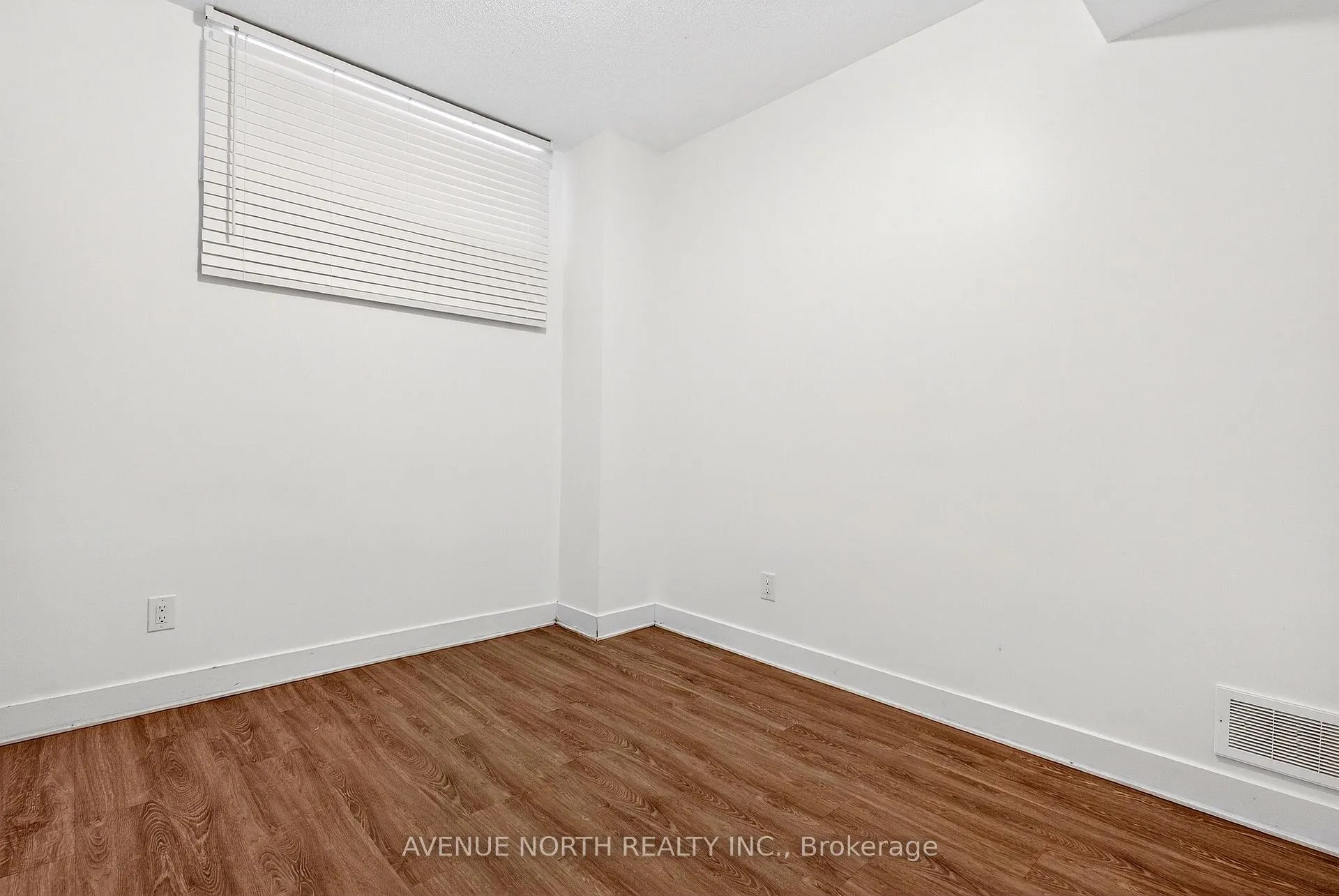 Photo 10 of Unit B, 47 Dun Skipper Drive, Ottawa, Blossom Park/Kemp Park/Findlay Creek — HOMEH