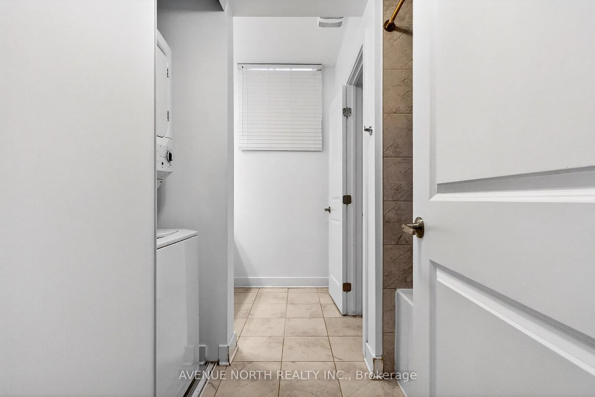 Photo 11 of Unit B, 47 Dun Skipper Drive, Ottawa, Blossom Park/Kemp Park/Findlay Creek — HOMEH