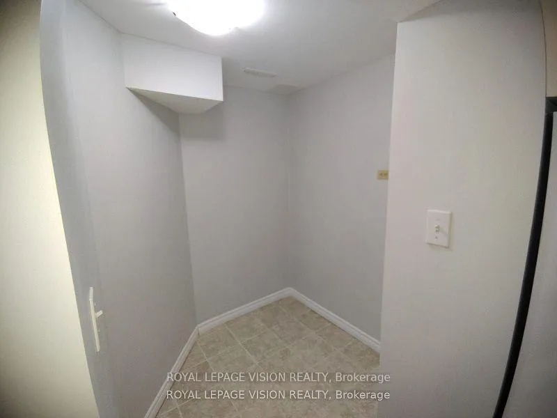 Photo 9 of Unit Lower, 738 Stonepath Circle, Pickering, Amberlea — HOMEH