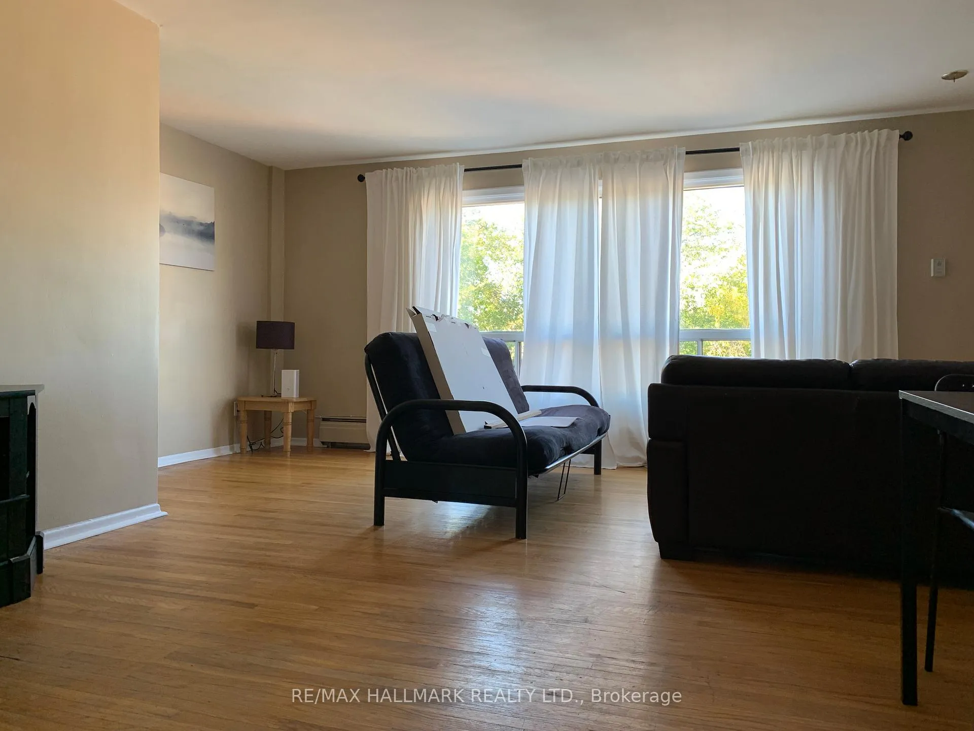 Photo 3 of Unit 2, 2844 Danforth Avenue, Toronto, East End-Danforth — HOMEH