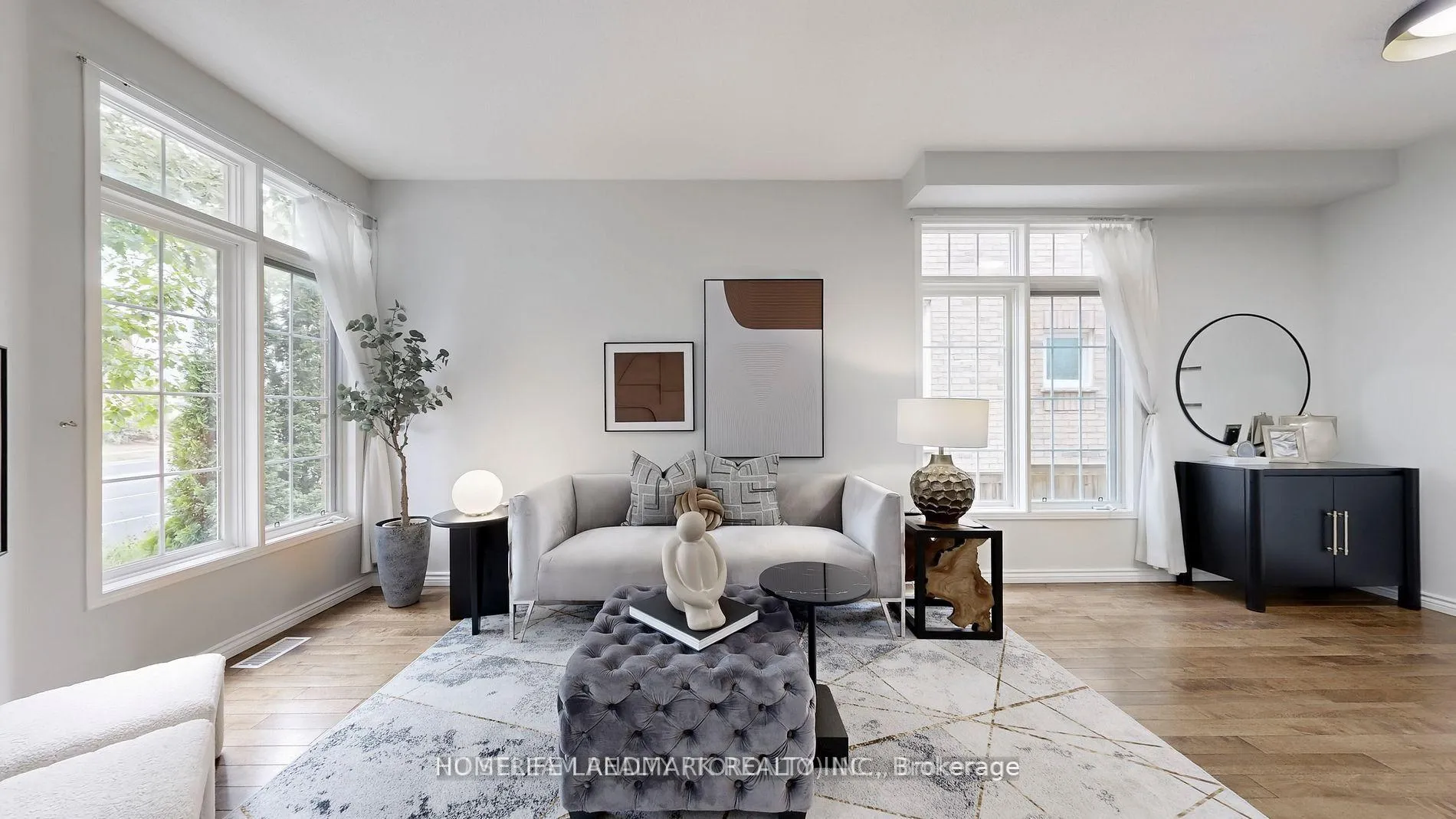 Photo 4 of 41 Bur Oak Avenue, Markham, Berczy — HOMEH