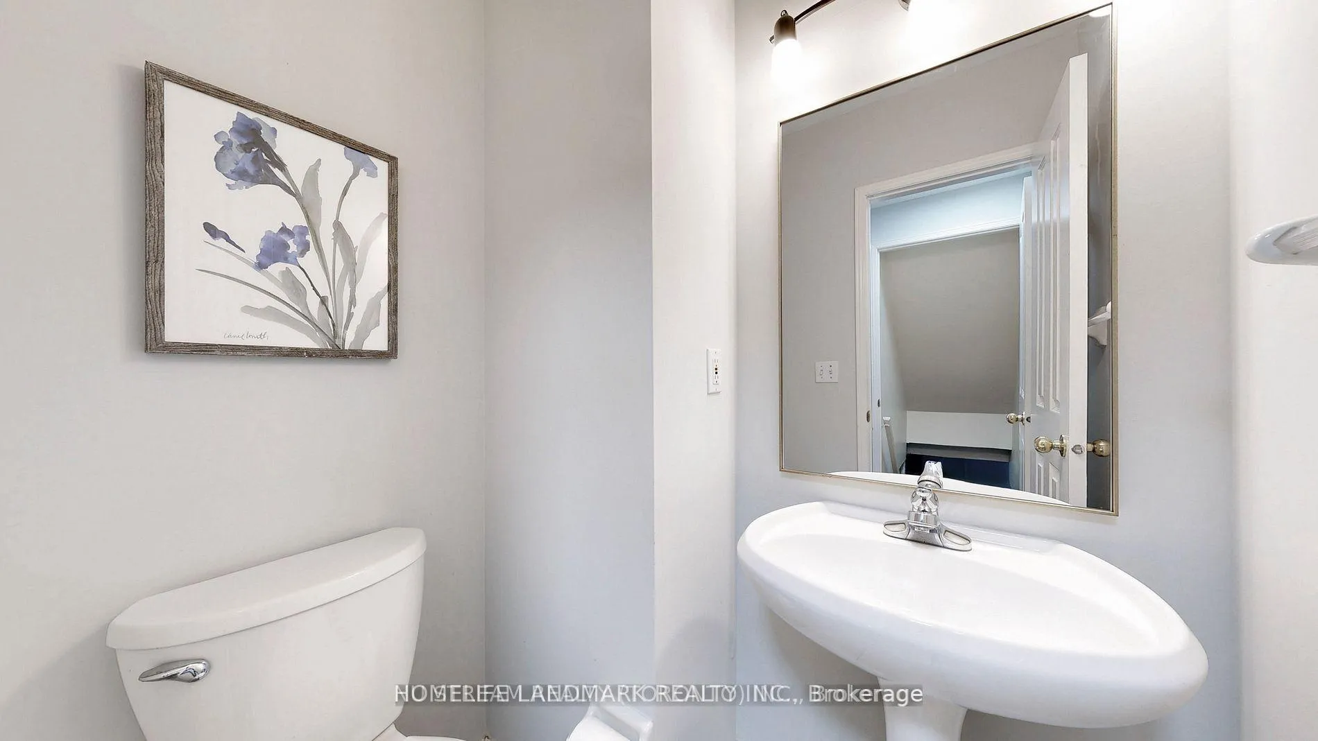Photo 10 of 41 Bur Oak Avenue, Markham, Berczy — HOMEH