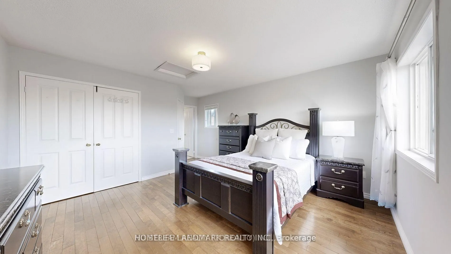 Photo 21 of 41 Bur Oak Avenue, Markham, Berczy — HOMEH
