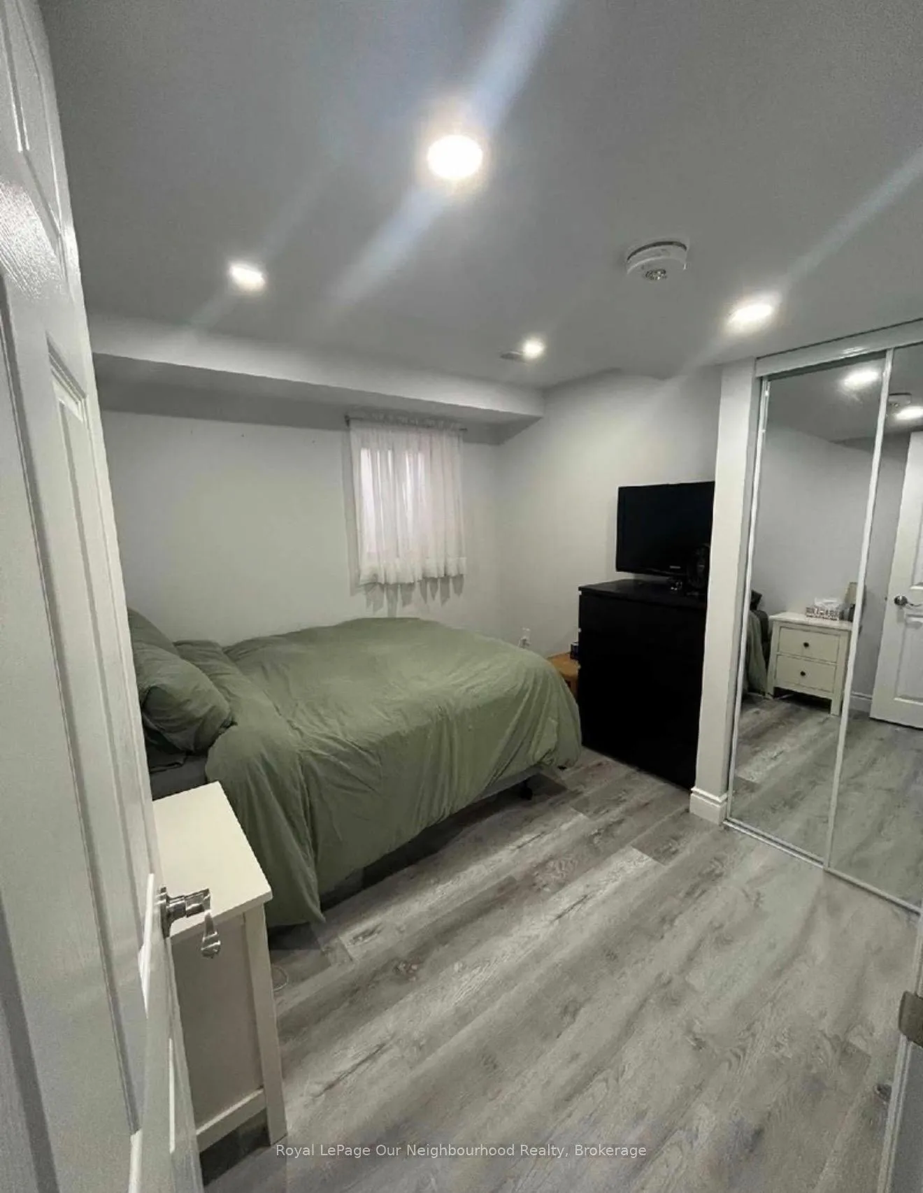 Photo 3 of Unit Basement, 1808 Silverstone Crescent, Oshawa, Samac — HOMEH