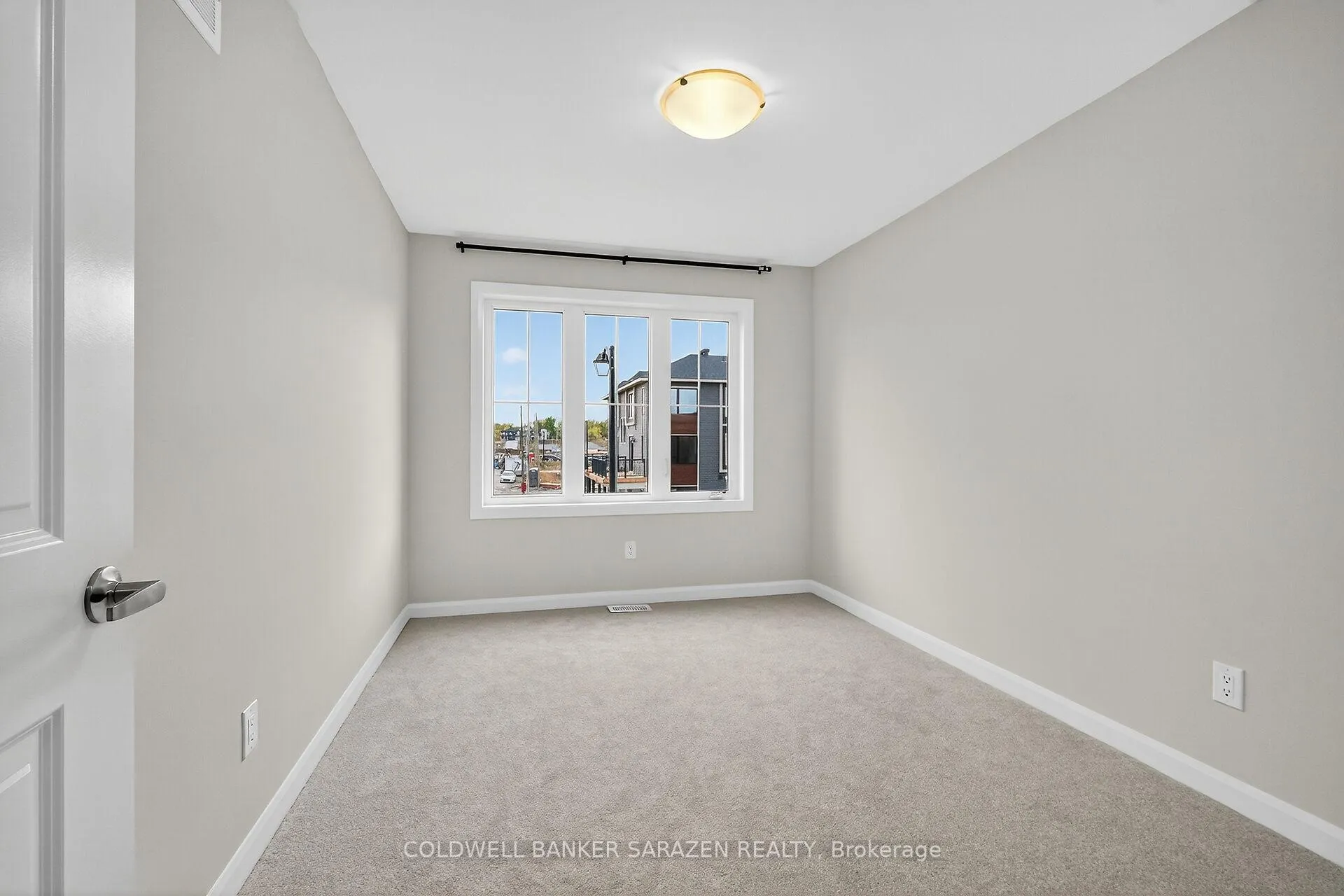 Photo 22 of 936 Eileen Vollick Crescent, Ottawa, Kanata - Morgan's Grant/South March — HOMEH