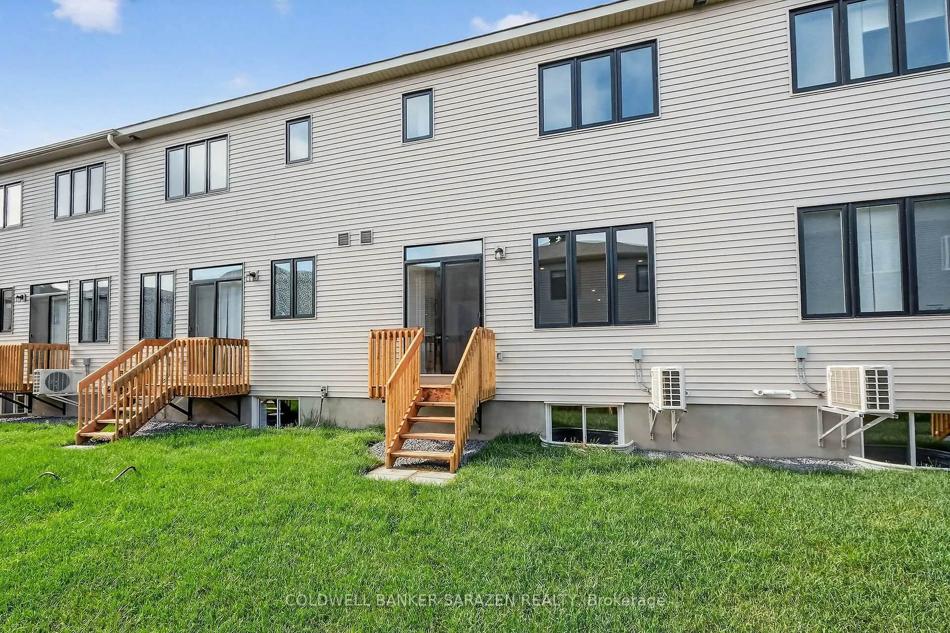 Photo 39 of 936 Eileen Vollick Crescent, Ottawa, Kanata - Morgan's Grant/South March — HOMEH