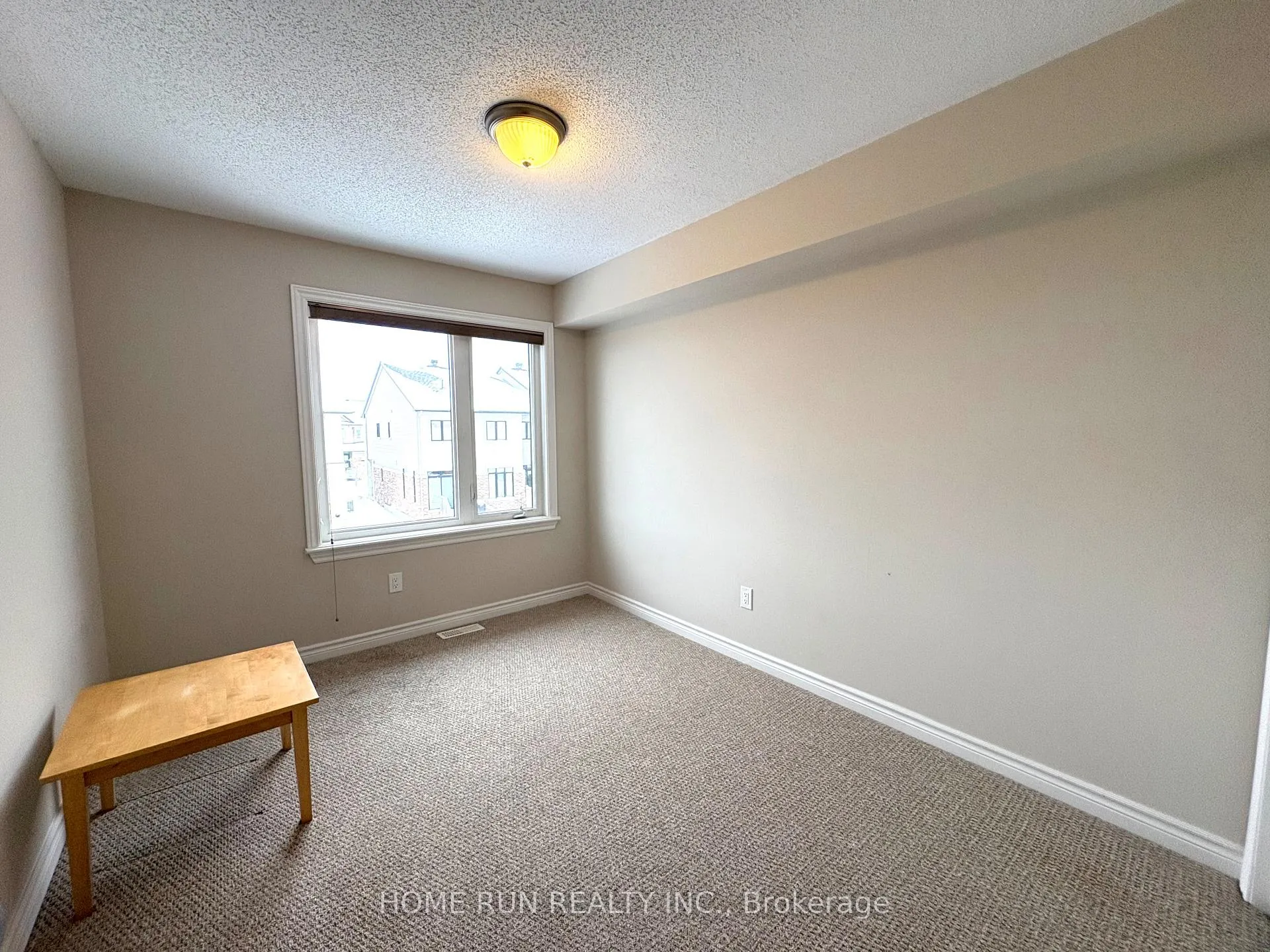 Photo 7 of 520 Earnscliffe Grove, Ottawa, Riverside South/Gloucester Glen — HOMEH