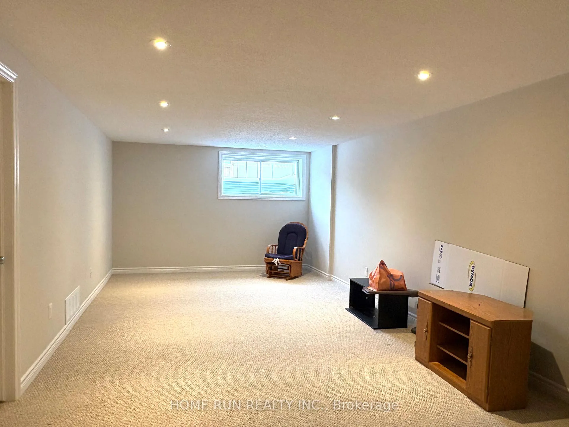 Photo 12 of 520 Earnscliffe Grove, Ottawa, Riverside South/Gloucester Glen — HOMEH