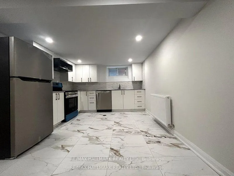 Photo 6 of Unit Lower, 100 Lawton Boulevard, Toronto, Yonge-St. Clair — HOMEH