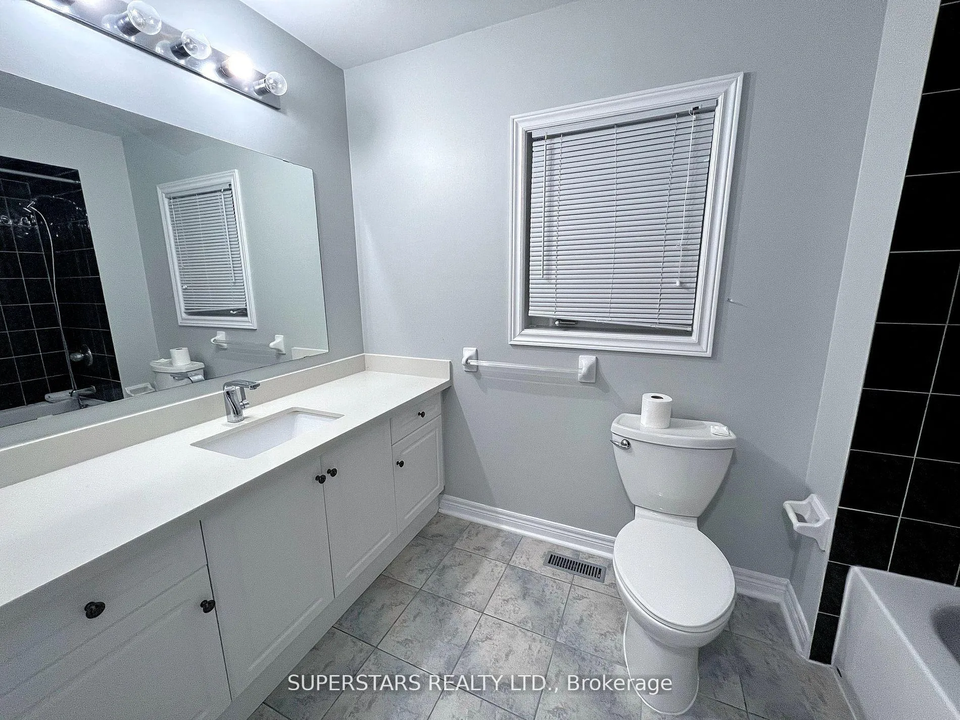 Photo 9 of 28 Quantum Street, Markham, Middlefield — HOMEH
