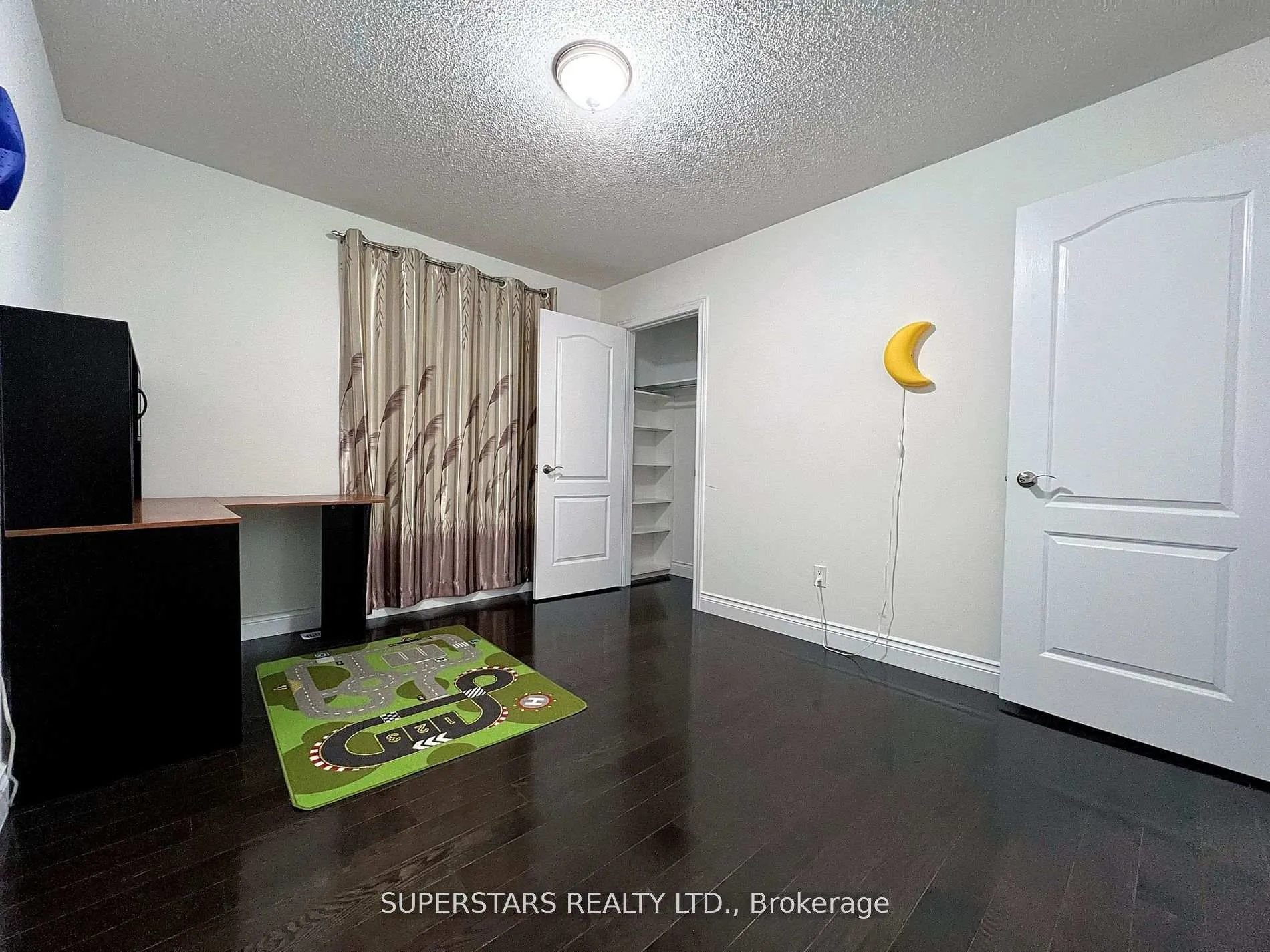 Photo 10 of 28 Quantum Street, Markham, Middlefield — HOMEH