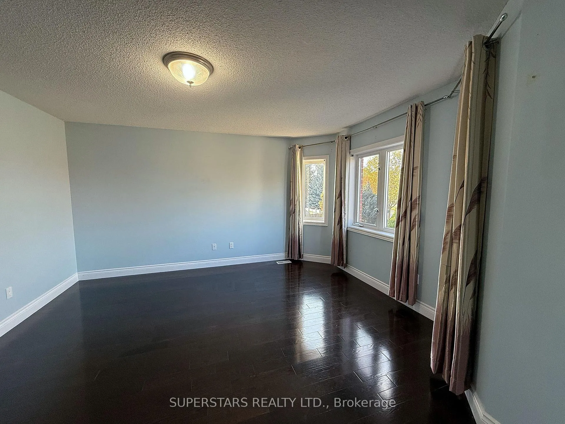 Photo 14 of 28 Quantum Street, Markham, Middlefield — HOMEH