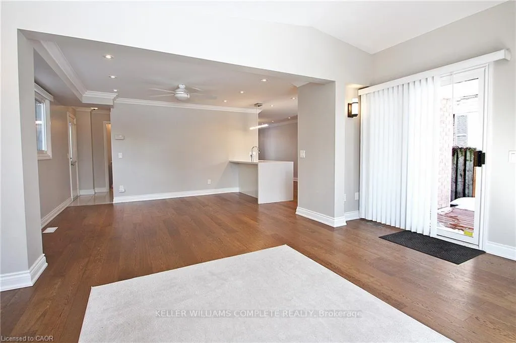 Photo 20 of 14 Oceanic Drive, Hamilton, Lakeshore — HOMEH