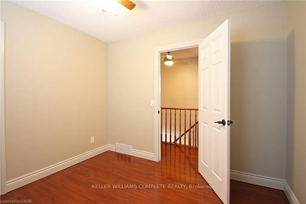 Photo 23 of 14 Oceanic Drive, Hamilton, Lakeshore — HOMEH