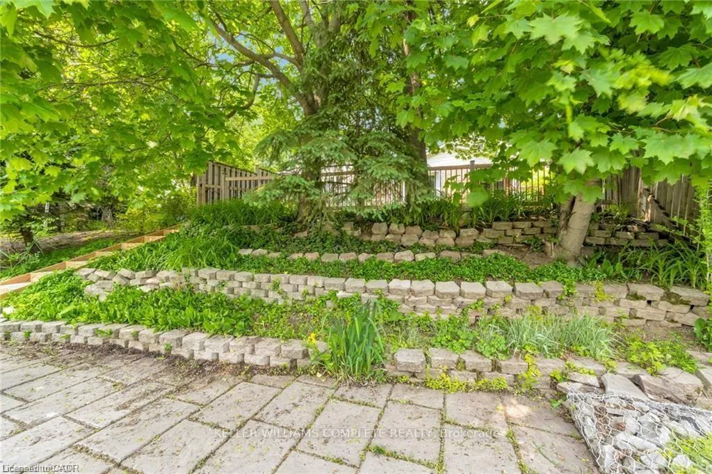 Photo 32 of 14 Oceanic Drive, Hamilton, Lakeshore — HOMEH