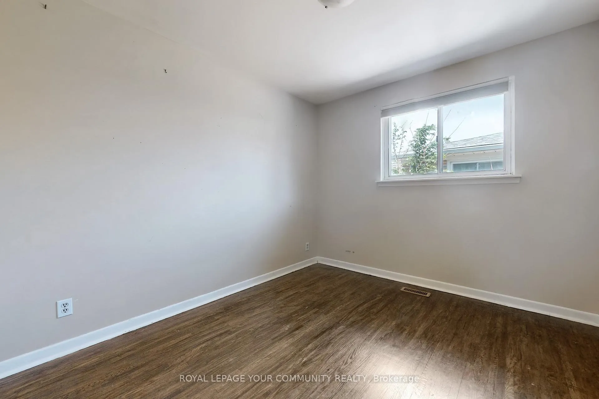 Photo 28 of Unit Upper, 23 Fontainbleau Drive, North York, Newtonbrook West — HOMEH