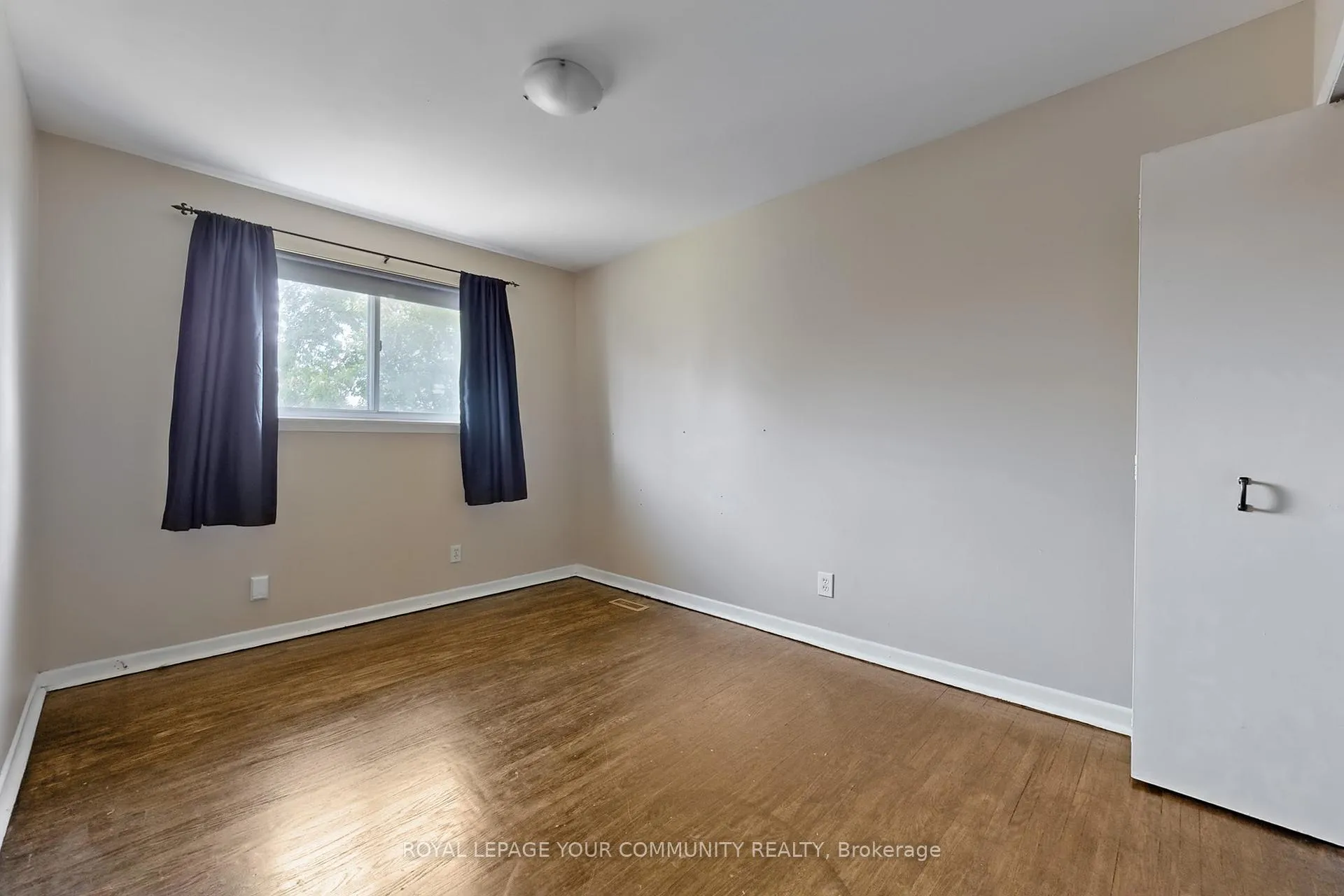 Photo 29 of Unit Upper, 23 Fontainbleau Drive, North York, Newtonbrook West — HOMEH