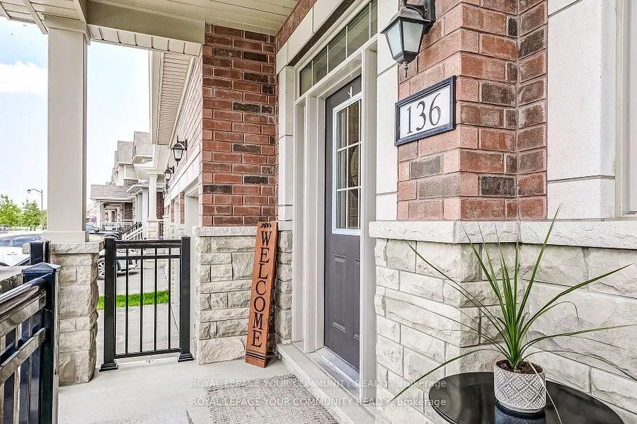 Photo 3 of 136 Casserley Crescent, New Tecumseth, Tottenham — HOMEH