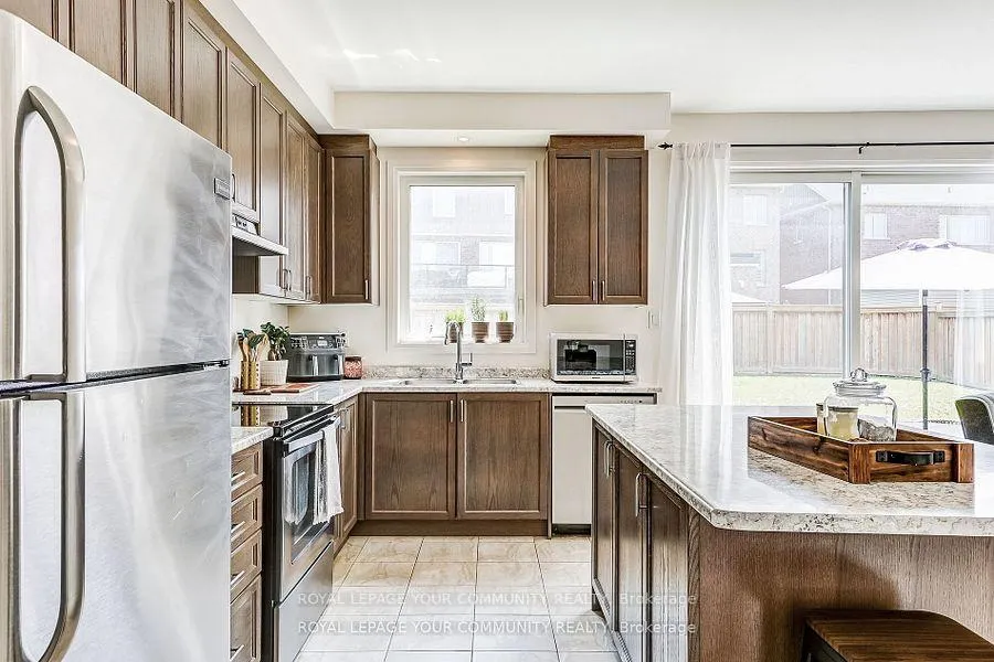 Photo 13 of 136 Casserley Crescent, New Tecumseth, Tottenham — HOMEH