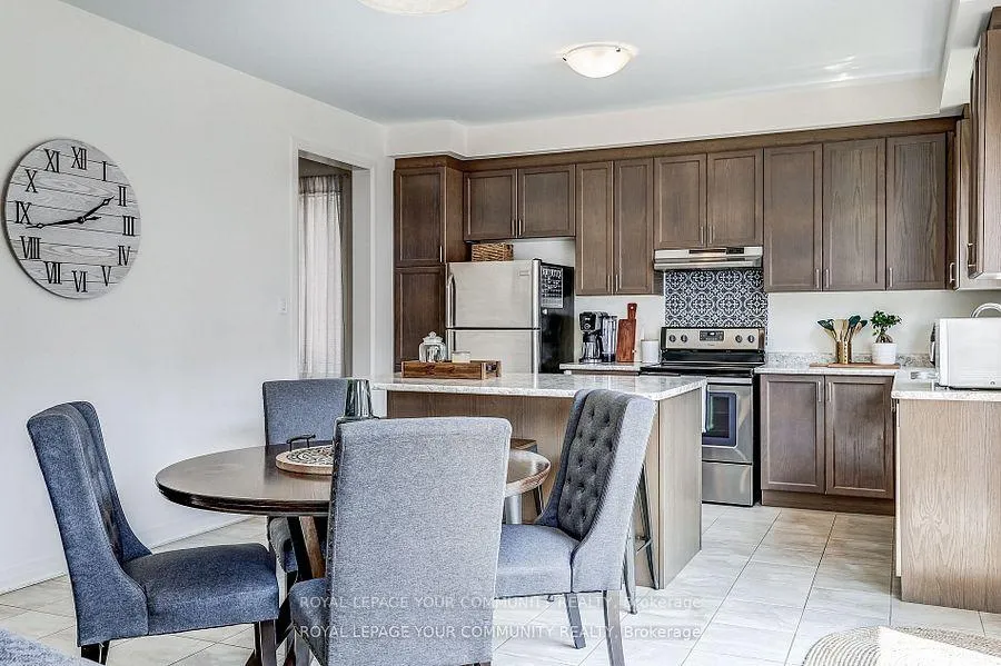Photo 14 of 136 Casserley Crescent, New Tecumseth, Tottenham — HOMEH