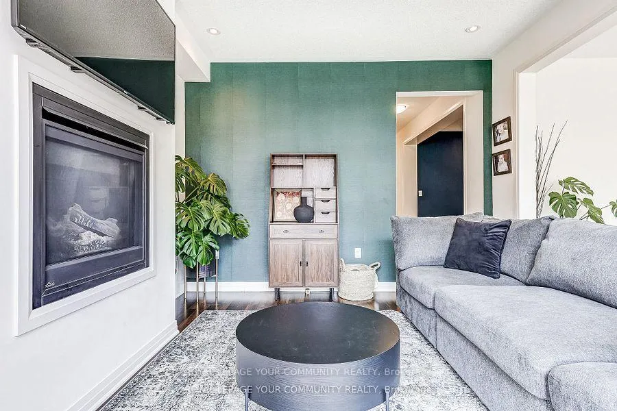 Photo 16 of 136 Casserley Crescent, New Tecumseth, Tottenham — HOMEH