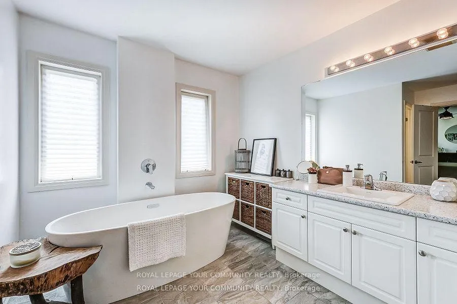 Photo 24 of 136 Casserley Crescent, New Tecumseth, Tottenham — HOMEH