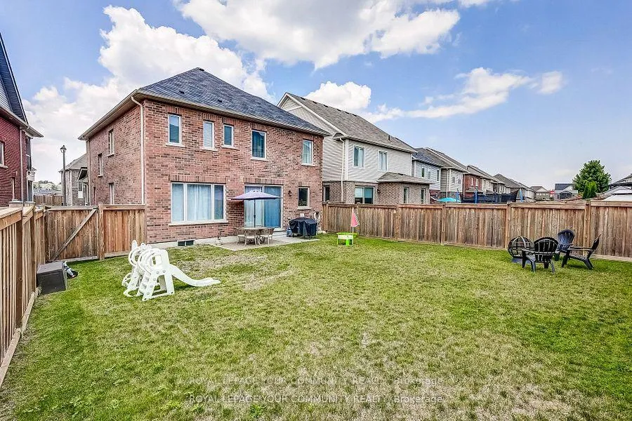 Photo 34 of 136 Casserley Crescent, New Tecumseth, Tottenham — HOMEH