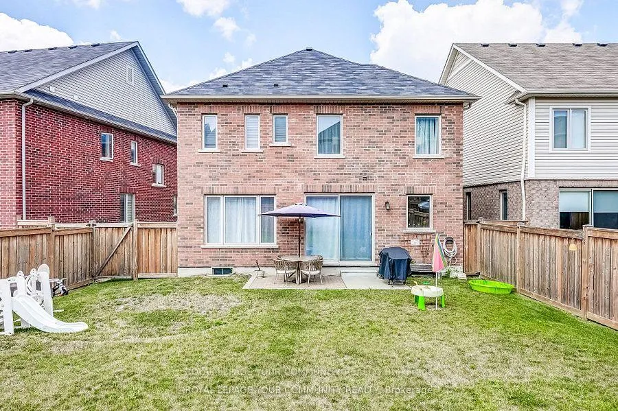 Photo 35 of 136 Casserley Crescent, New Tecumseth, Tottenham — HOMEH