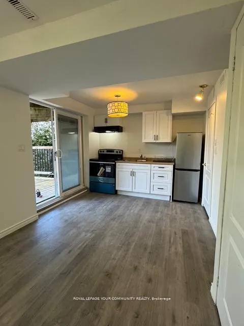 Photo 5 of 47 Chiswick Crescent, Aurora, Aurora Highlands — HOMEH