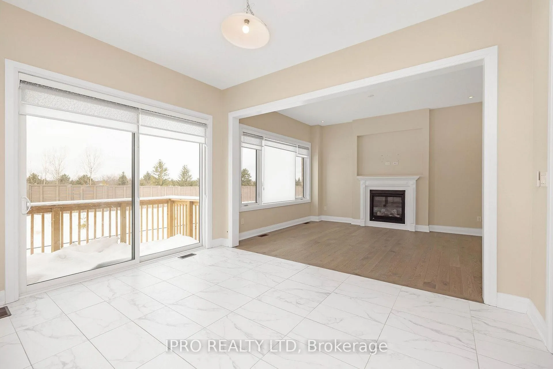 Photo 14 of 38 Pine Hill Crescent, Aurora, Aurora Estates — HOMEH