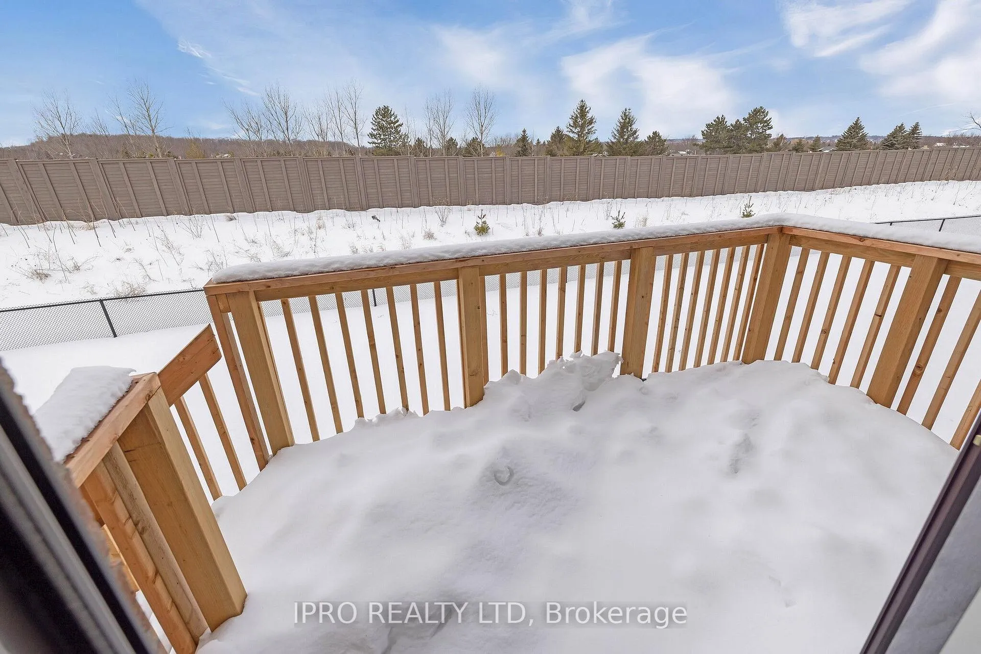 Photo 37 of 38 Pine Hill Crescent, Aurora, Aurora Estates — HOMEH