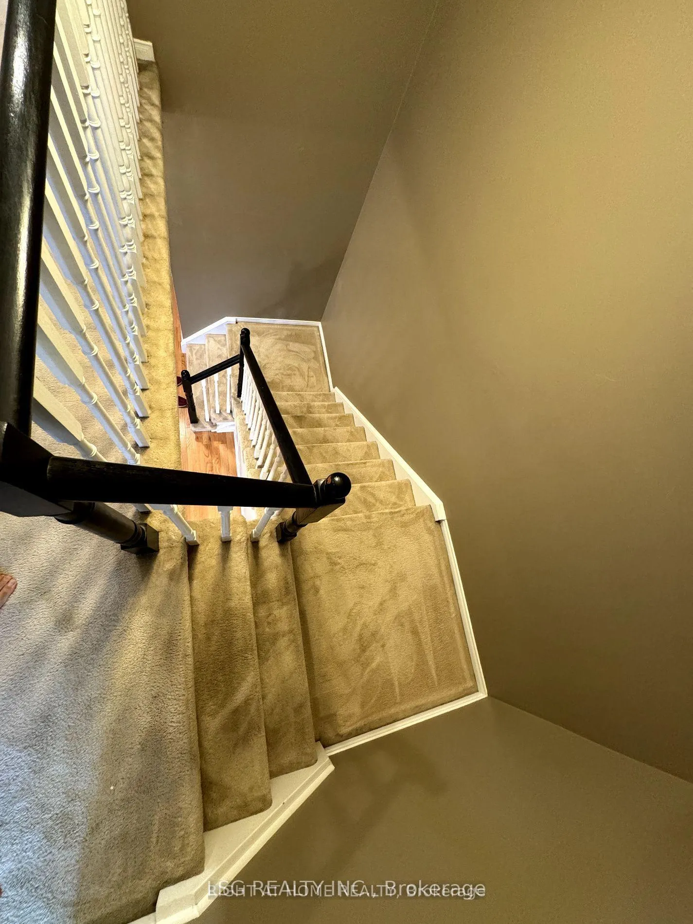Photo 11 of 30 Inlet Bay Drive, Whitby, Port Whitby — HOMEH
