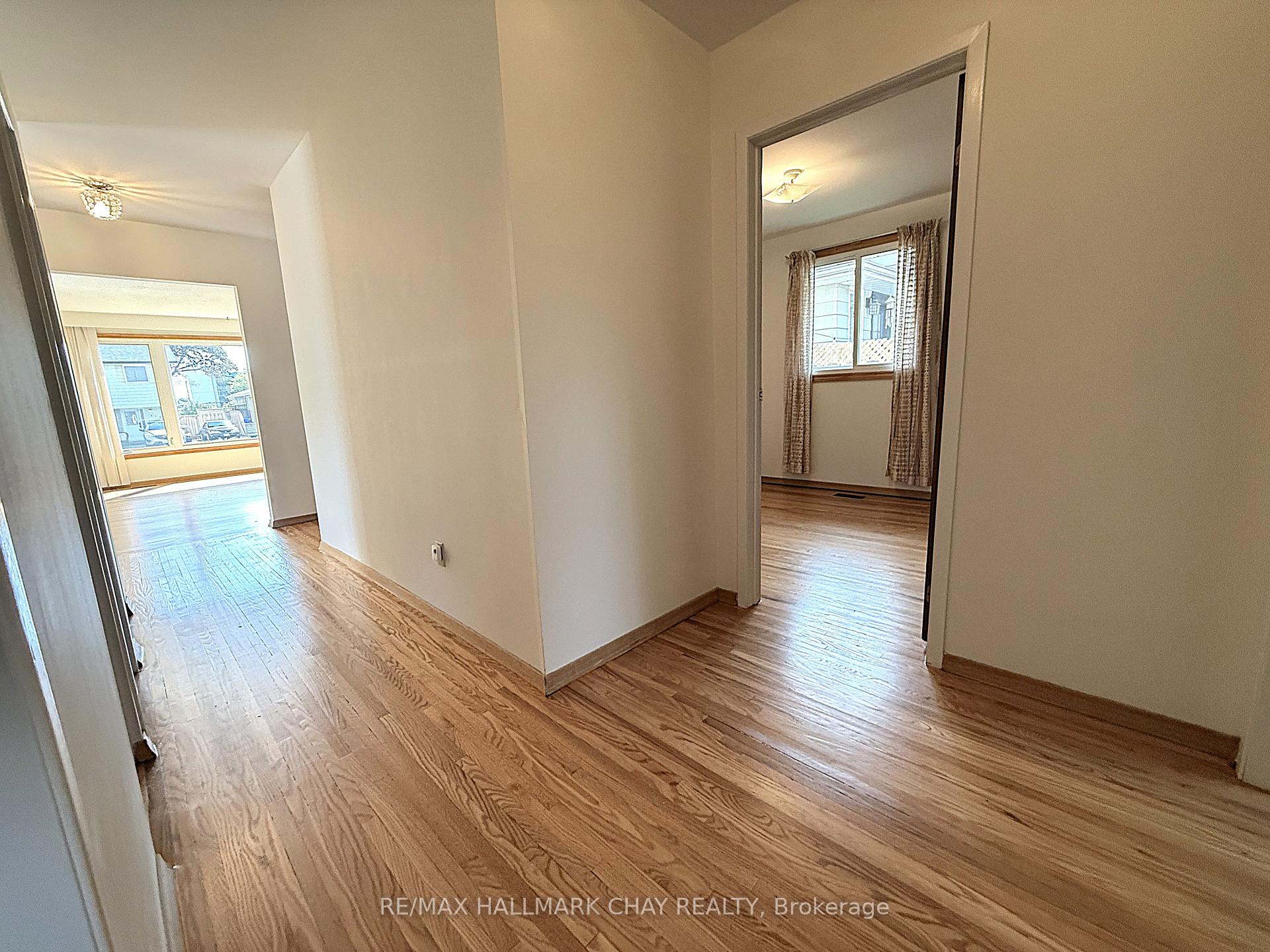 Photo 7 of 114 Daphne Crescent, Barrie, Cundles East — HOMEH