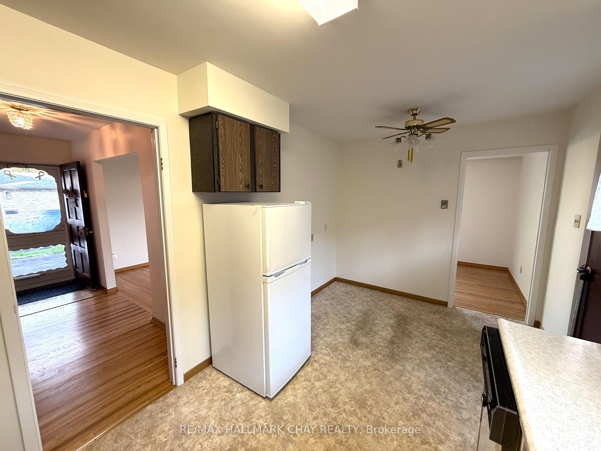 Photo 14 of 114 Daphne Crescent, Barrie, Cundles East — HOMEH