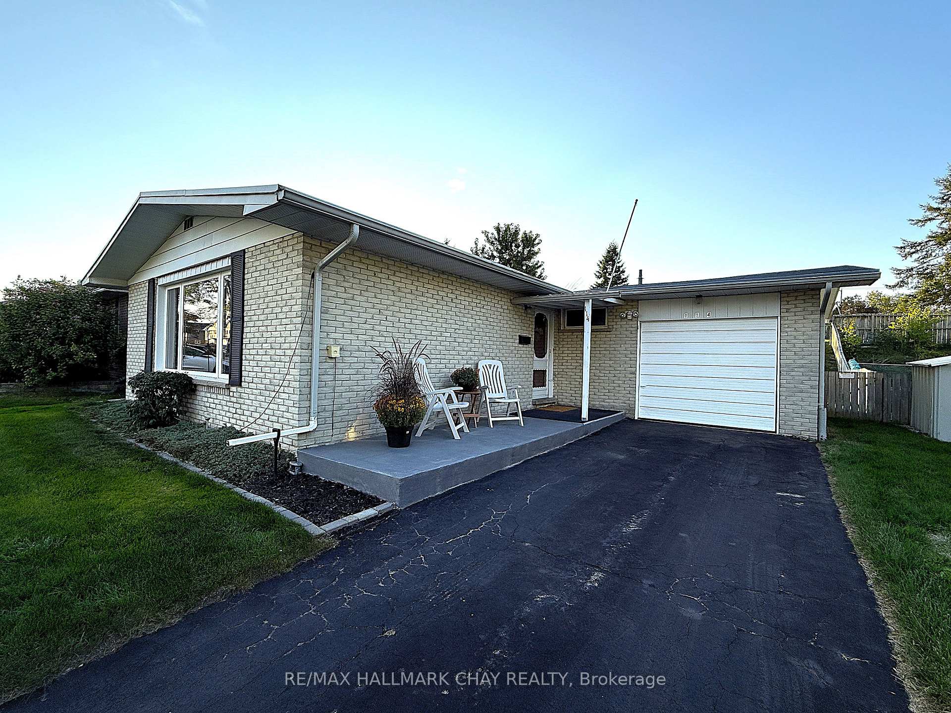 Photo 33 of 114 Daphne Crescent, Barrie, Cundles East — HOMEH