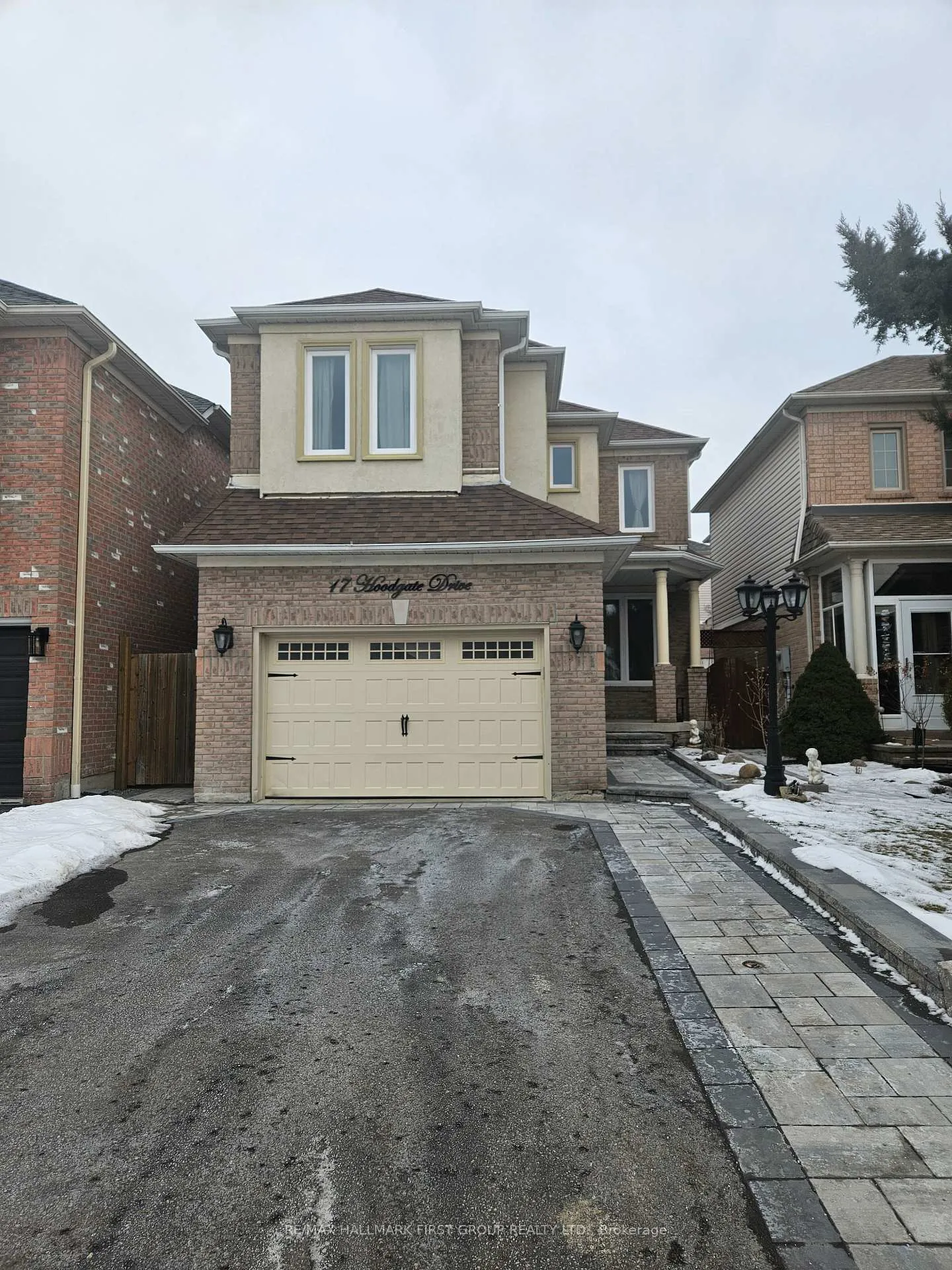 Front of 17 Hoodgate Drive