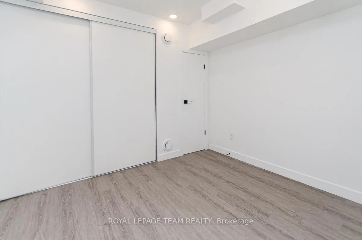 Photo 7 of Unit B, 123 Carruthers Avenue, Ottawa, Mechanicsville — HOMEH