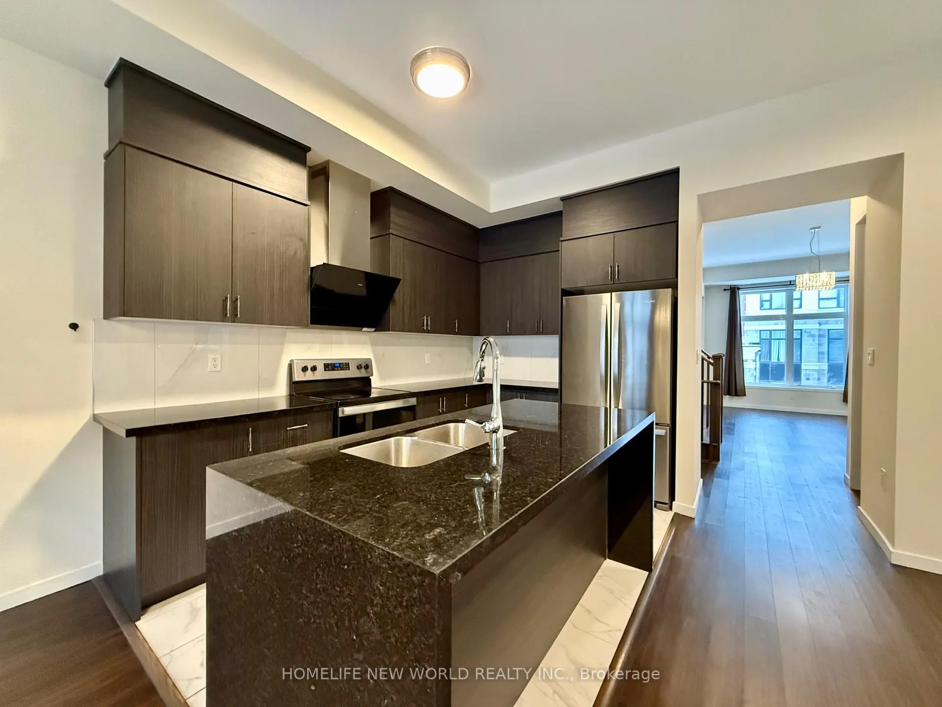 Photo 11 of 36 Armillo Place, Markham, Wismer — HOMEH