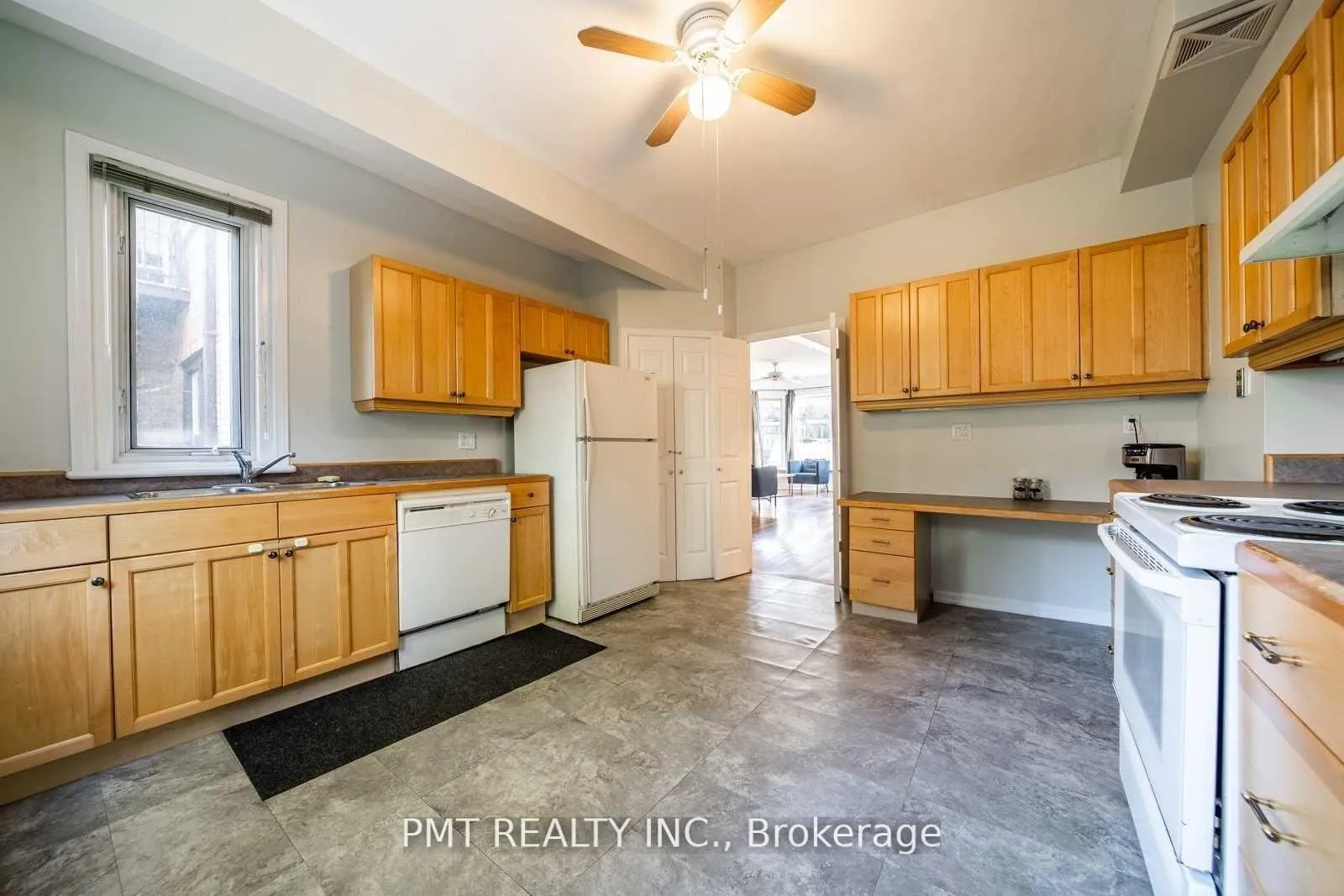 Photo 8 of Unit 1, 178 Madison Avenue, Toronto, The Annex — HOMEH