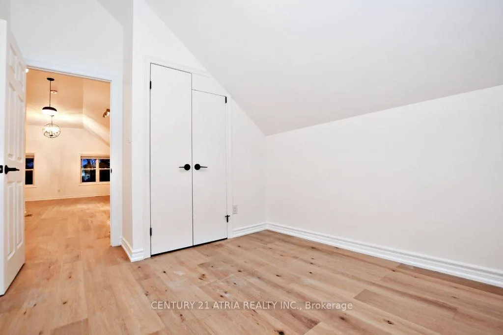 Photo 18 of Unit Upper, 72 Centre Street, Aurora, Aurora Village — HOMEH