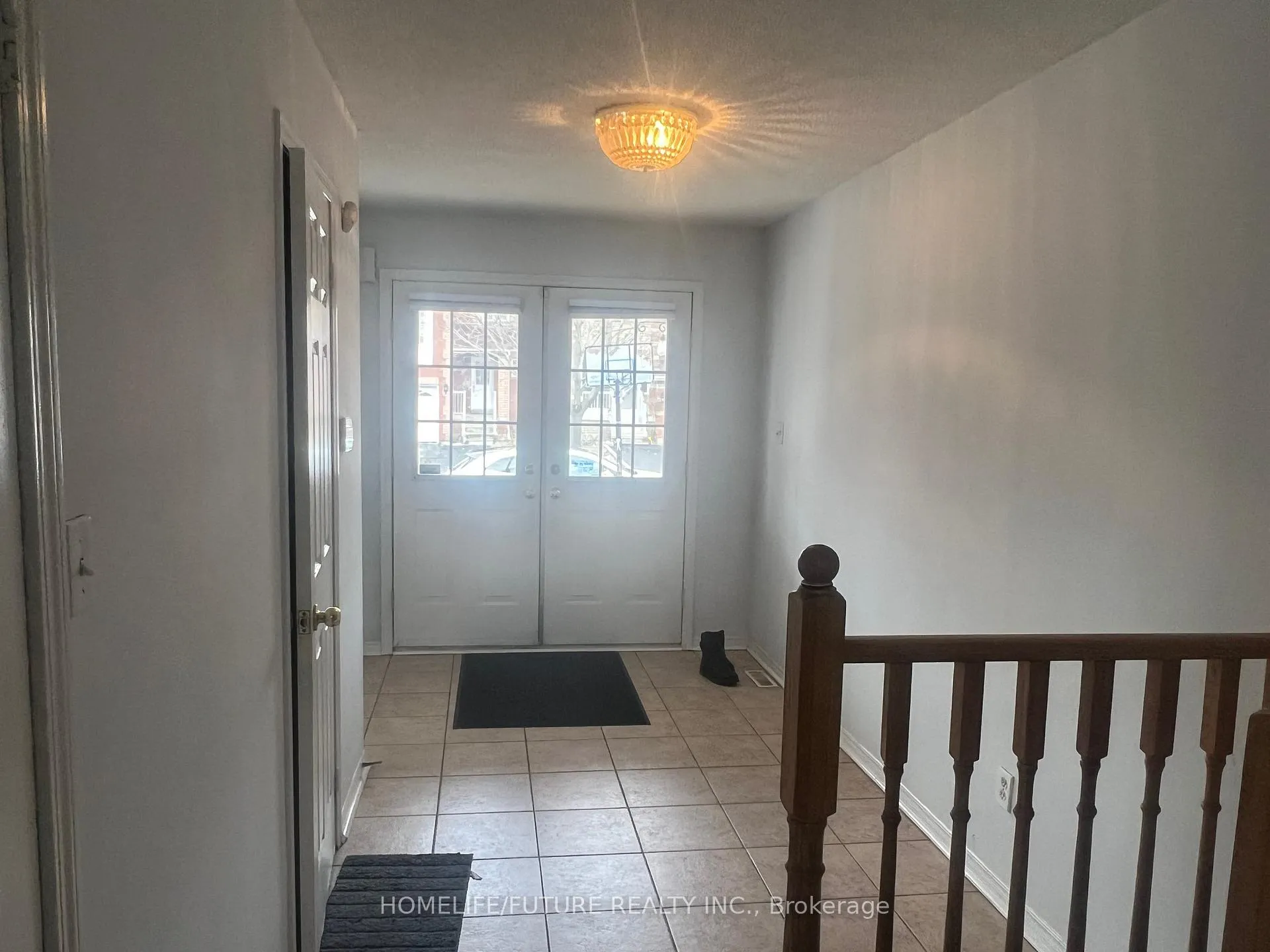 Photo 3 of 47 Horstman Street, Markham, Rouge River Estates — HOMEH