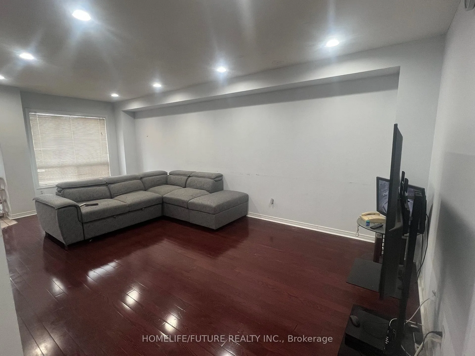 Photo 6 of 47 Horstman Street, Markham, Rouge River Estates — HOMEH