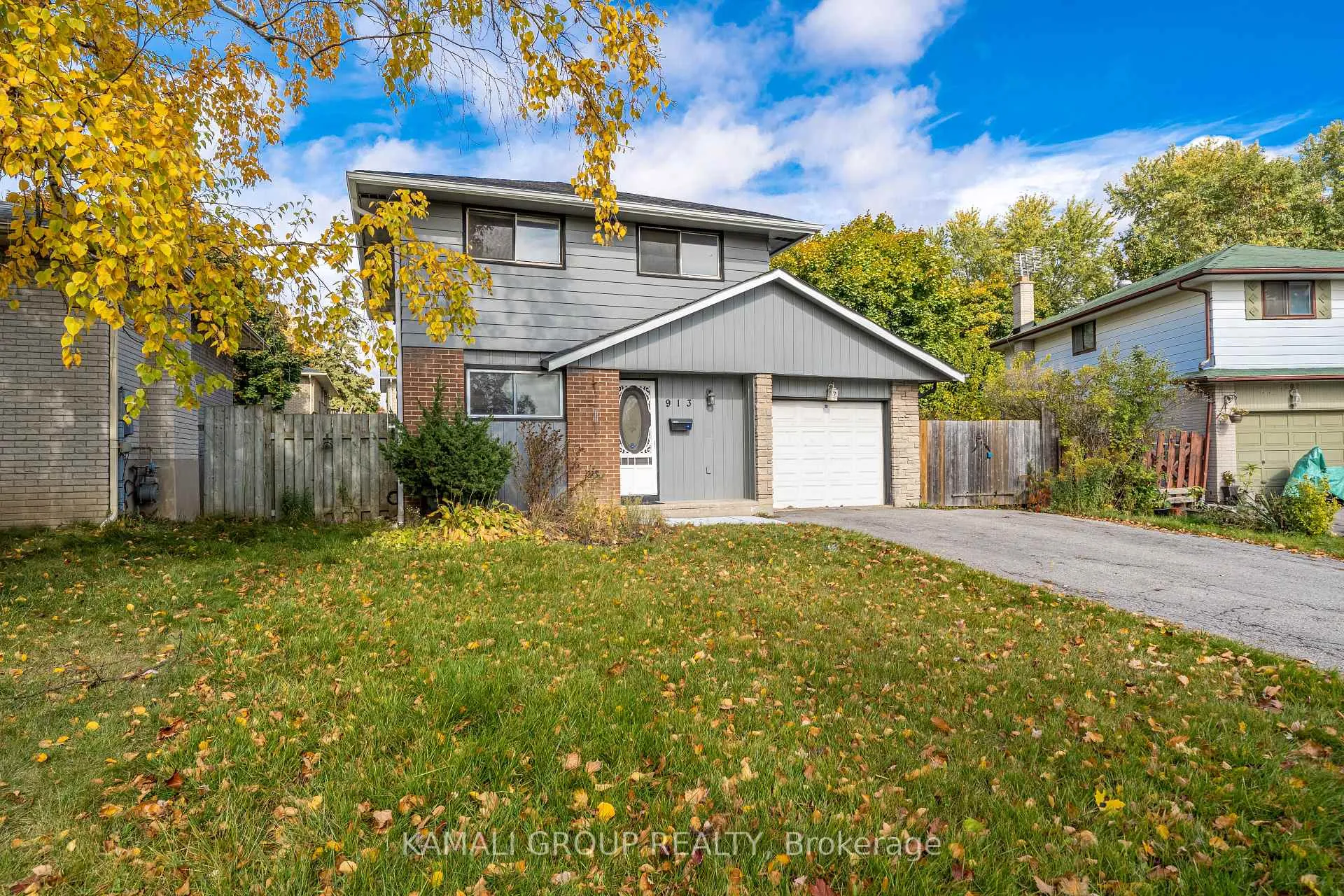 Photo 1 of 913 Carnaby Crescent, Oshawa, Centennial — HOMEH
