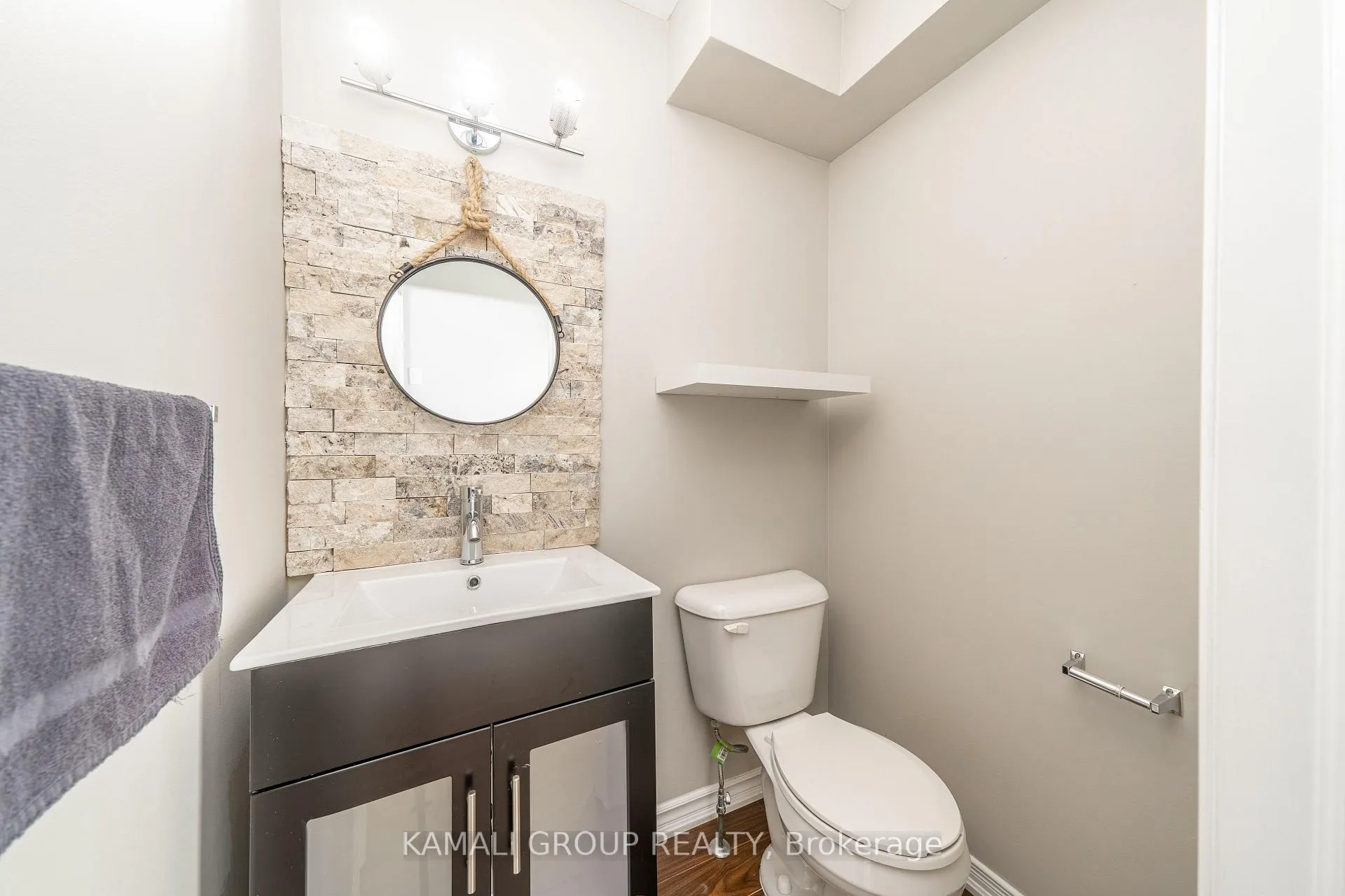 Photo 16 of 913 Carnaby Crescent, Oshawa, Centennial — HOMEH