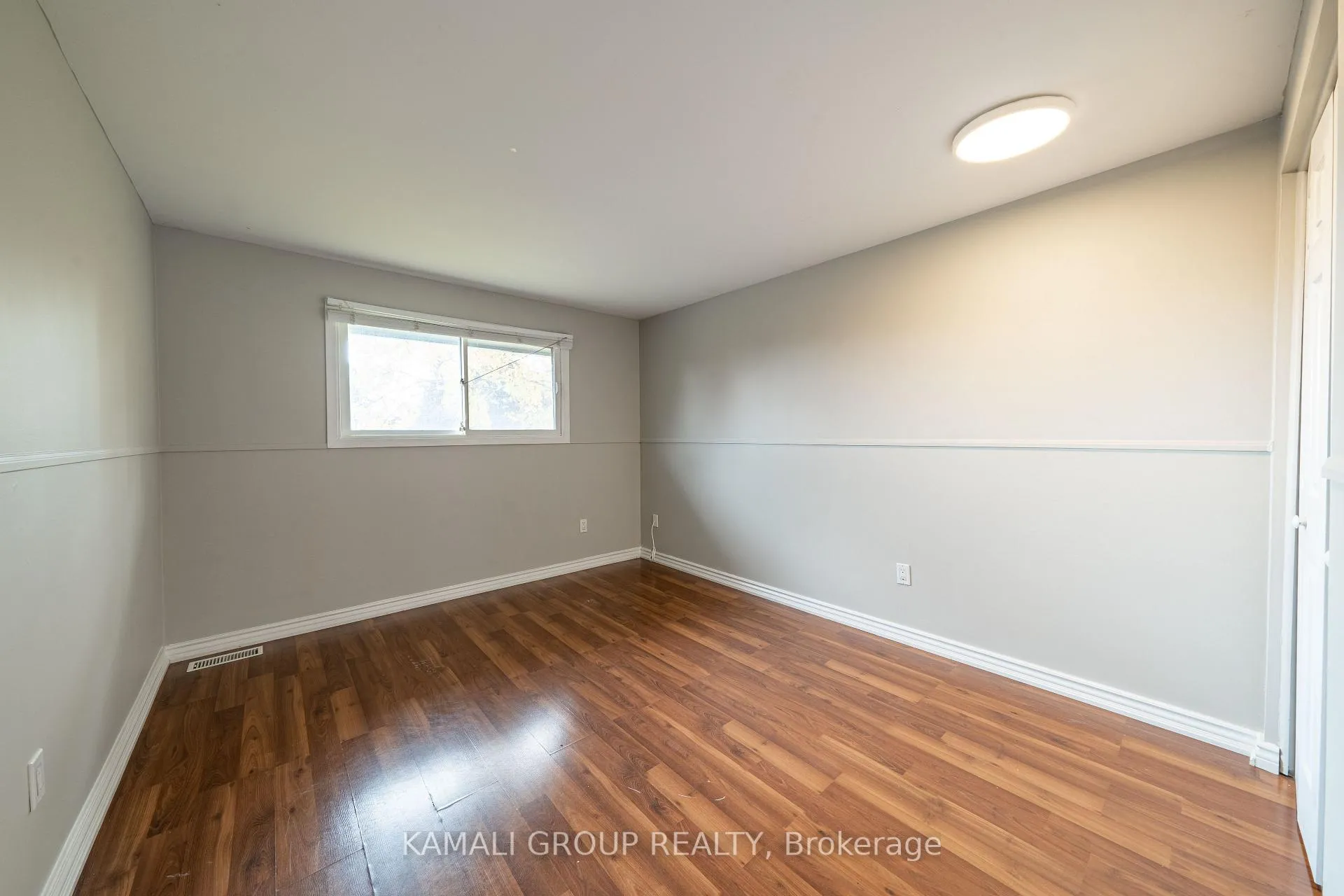 Photo 20 of 913 Carnaby Crescent, Oshawa, Centennial — HOMEH