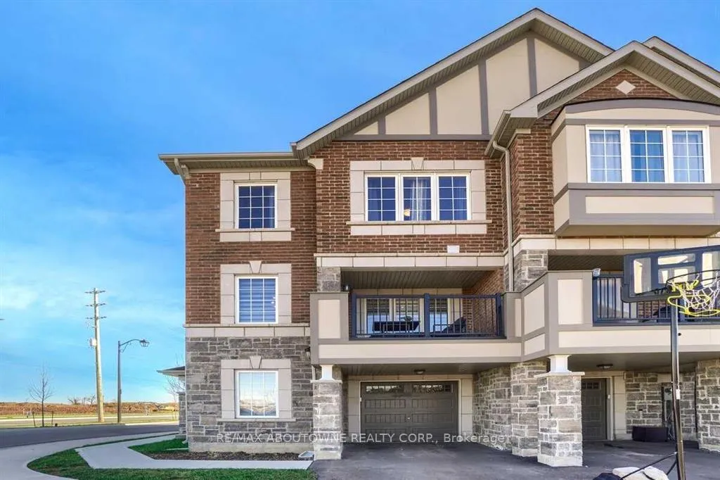 Photo 2 of Unit #62, 975 Whitlock Avenue, Milton, Cobban — HOMEH