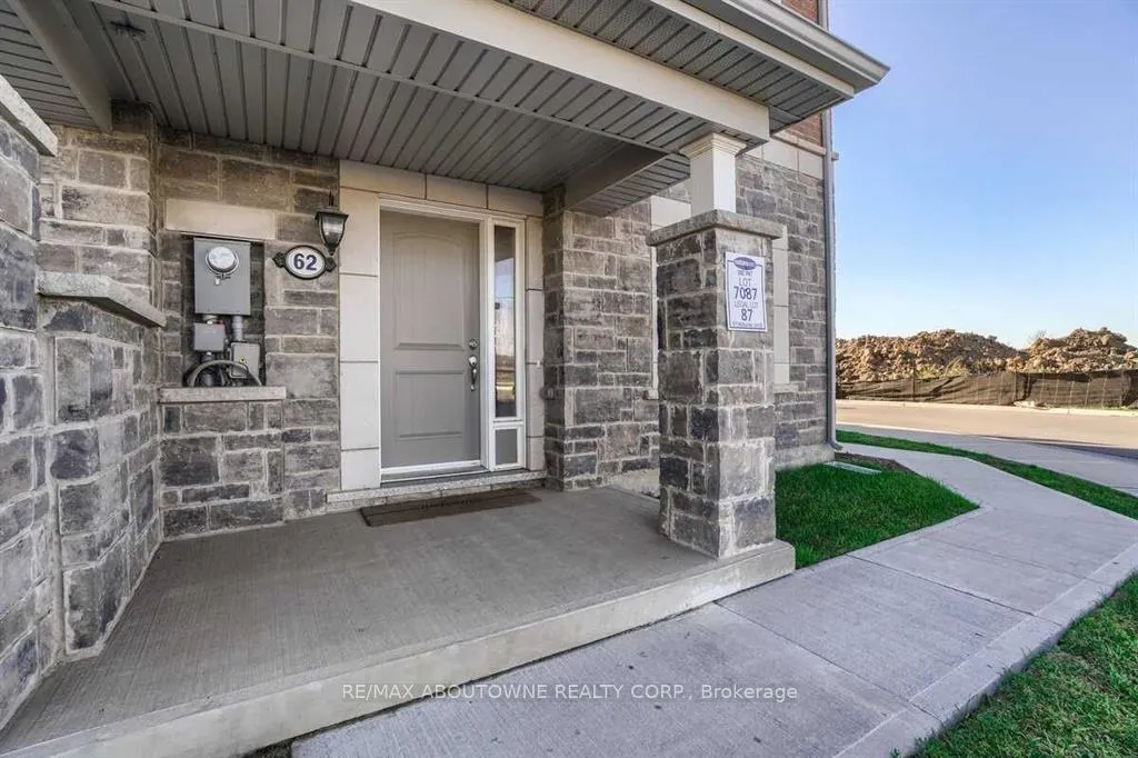 Photo 4 of Unit #62, 975 Whitlock Avenue, Milton, Cobban — HOMEH