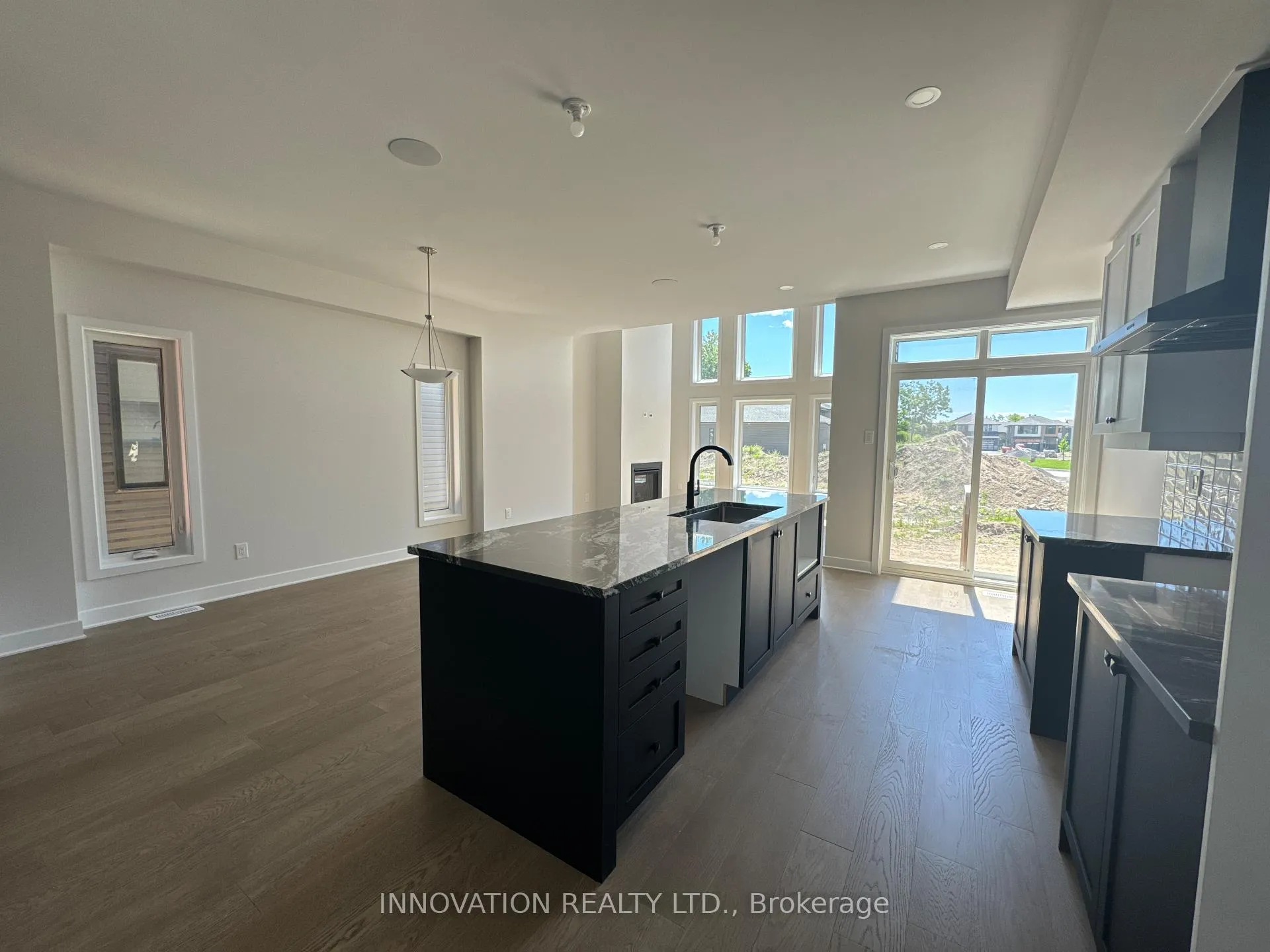 Photo 5 of 111 Bristol Crescent, North Grenville, Kemptville — HOMEH